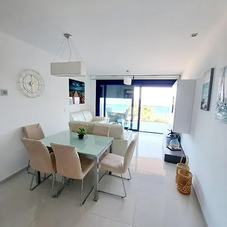 Bright Sea Senses With Sea Views 아파트 *